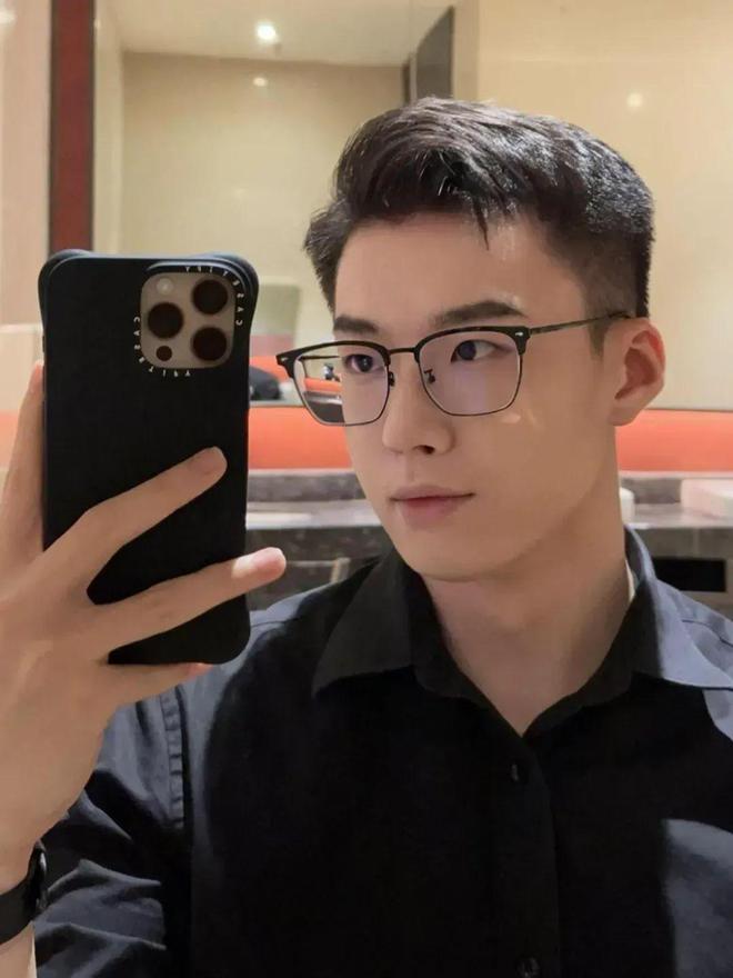 m的男生剪这3款潮流发型显高显帅！k8凯发一触即发建议身高170c(图3)