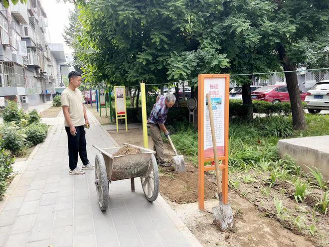 社区便民晾衣杆让居民省心省力→k8凯发网站晾晒有去处顺义这(图1)